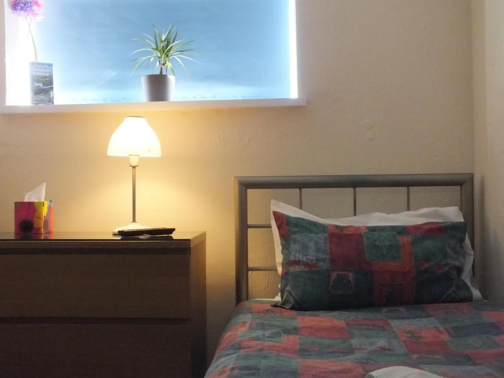 Leonardos Guest House Σουόνσι Δωμάτιο φωτογραφία